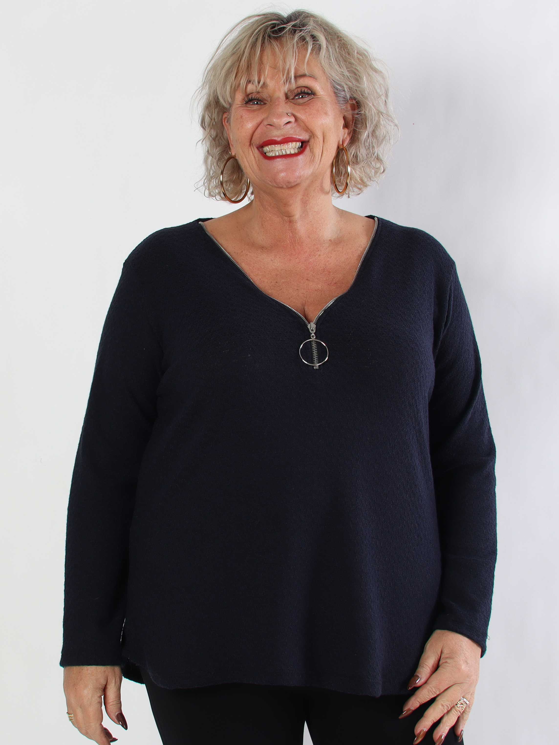 Dido - Plus size tunika i let strik med lynlås